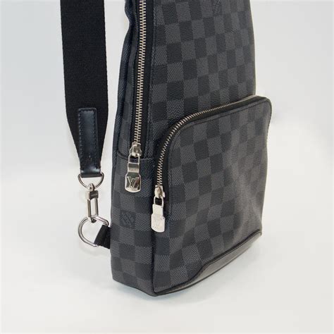 Louis Vuitton sling bag damier